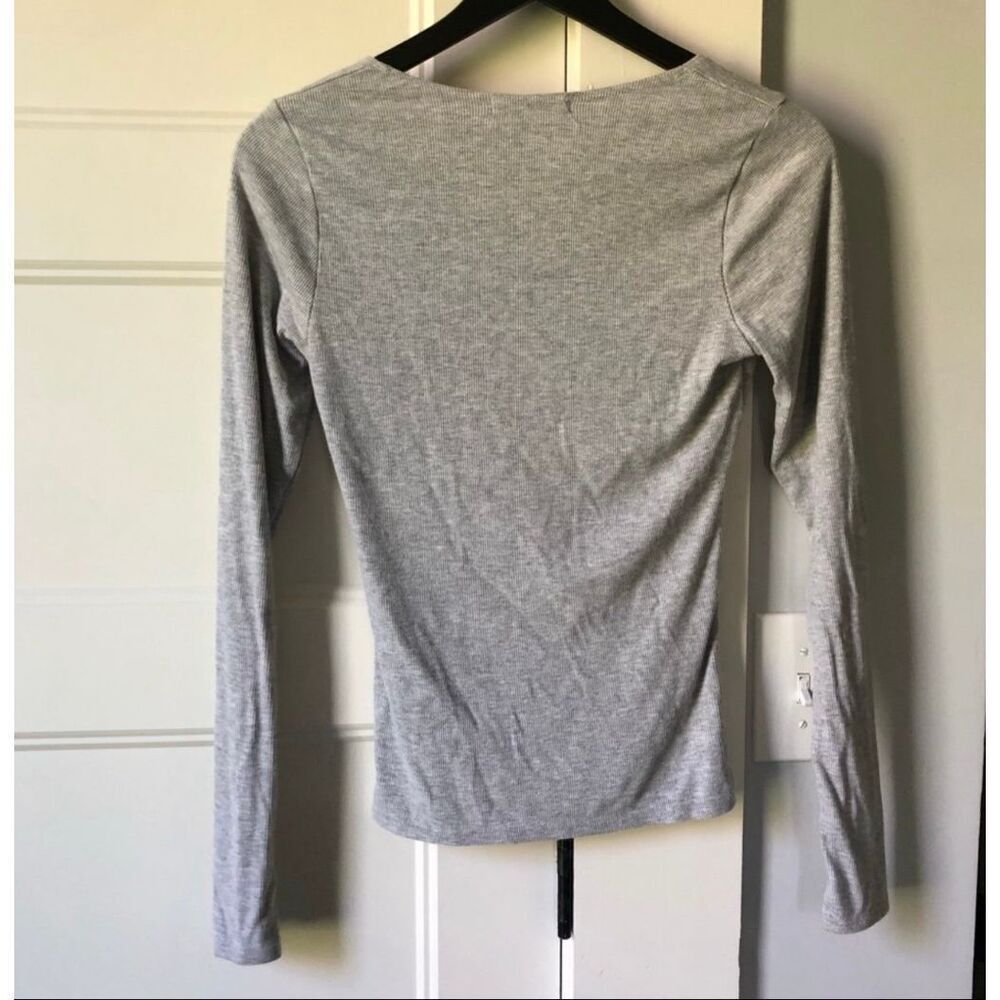 JOAH BROWN FITTED CUTOUT LONG SLEEVE TOP - Picture 12 of 12